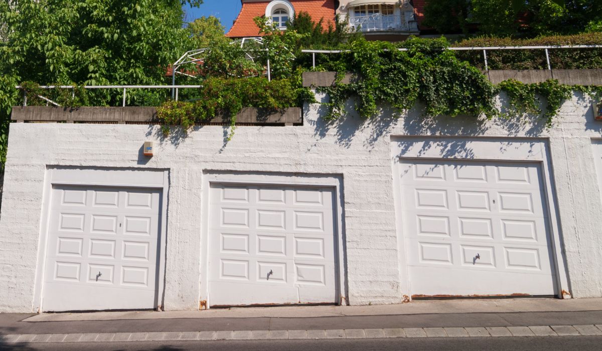 Garage Door Issue Williamsburg Calls Wyckoff